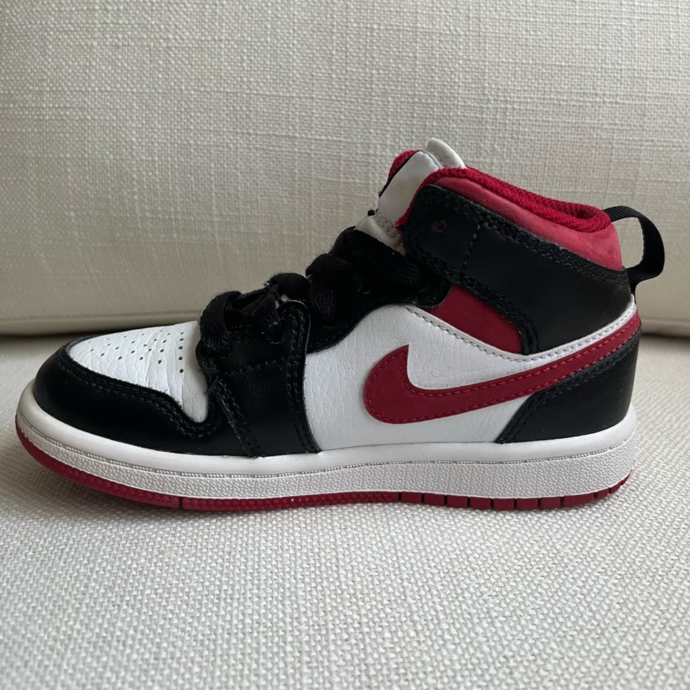 Nike Air Jordan - kids sneakers size 11C